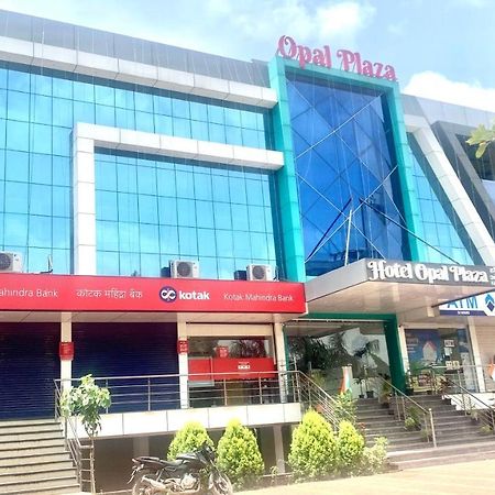 Hotel Opal Plaza Executive Waluj Buzurg Exterior foto
